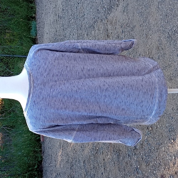 Victoria's Secret long sleeve - Picture 4 of 5